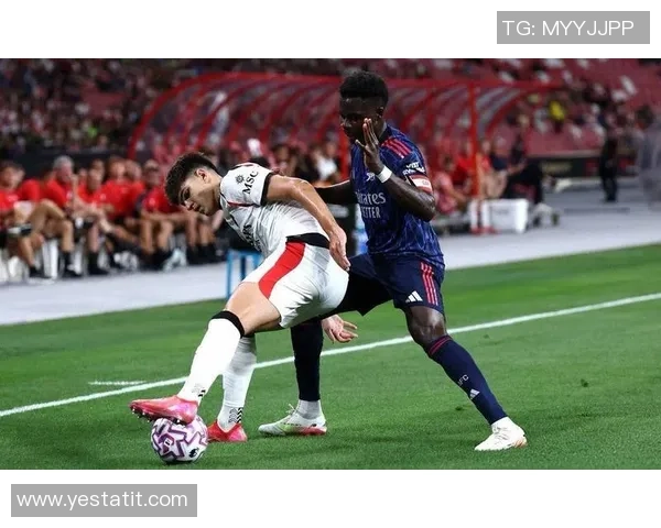 米兰小将博尔萨尼分享与一线队球员同场竞技的精彩体验与感受