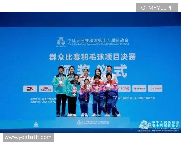 近400名羽毛球爱好者齐聚怀化参加省第八届公仆杯赛事展现体育精神